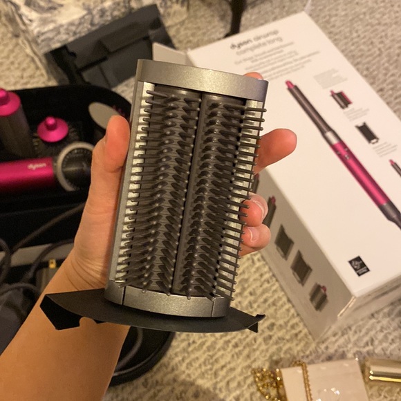 [Sold] Dyson airwrap latest version pink long - Picture 8 of 14